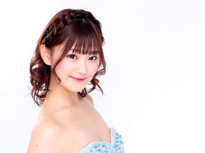 ピアノ講師 宇野真以